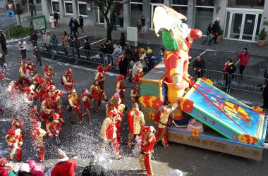 Rosenmontagszug in Eupen 2016