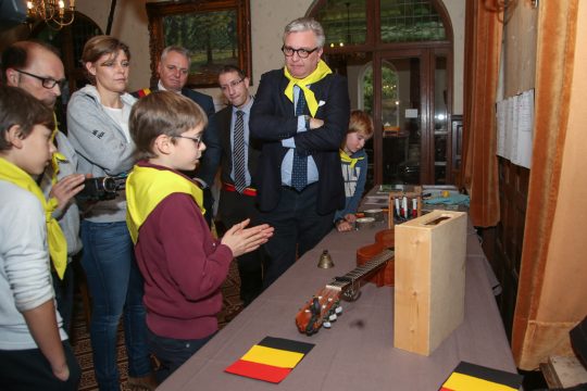 Prinz Laurent besucht eine Schülergruppe aus Kortrijk in Hamoir (1.2.)