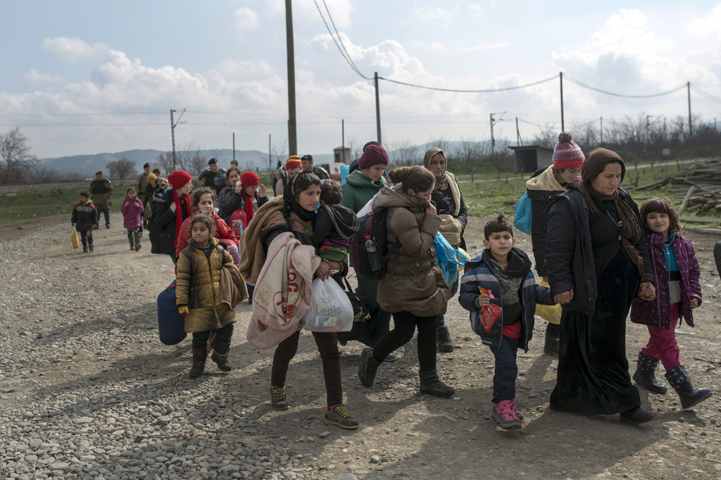 Flüchtlinge an der Mazedonisch-serbischen Grenze