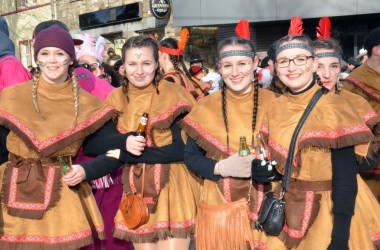 Rosenmontagszug in Bütgenbach