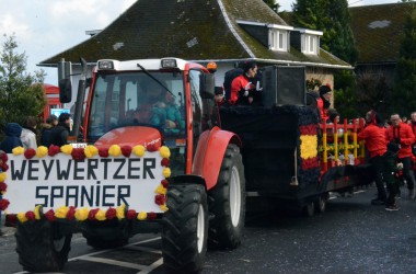 Rosenmontagszug in Bütgenbach