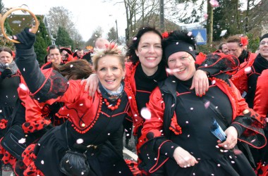 Rosenmontagszug in Bütgenbach