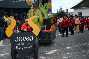 Rosenmontagszug in Bütgenbach