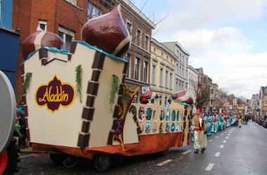 Rosenmontagszug in Eupen