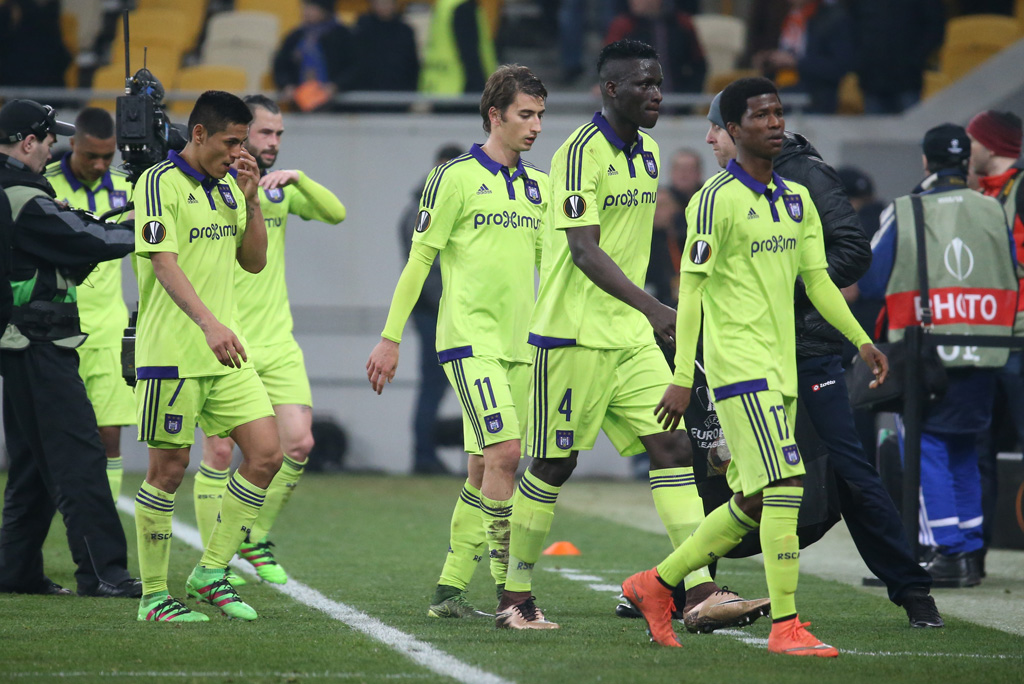 Nach verlorenem Achtelfinal-Hinspiel gegen Schachtjor Donezk: Enttäuschte Anderlecht-Spieler