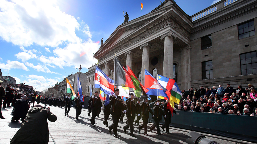 Militärparade zum Jubiläum des Osteraufstands in Dublin
