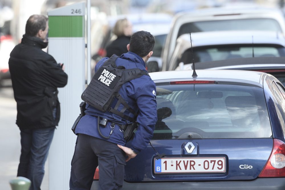 Schießerei nach Hausdurchsuchung in Forest - Polizei vor Ort