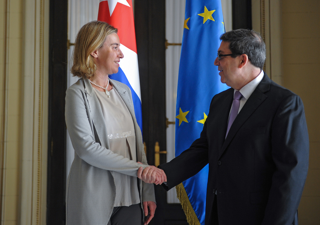 Abkommen zwischen EU und Kuba unterzeichnet: die EU-Außenbeauftragte Federica Mogherini und Kubas Außenminister Bruno Rodriguez in Havanna