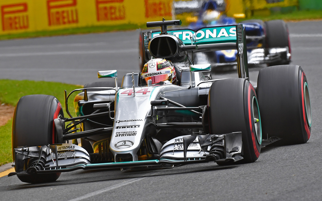 Lewis Hamilton sichert sich die erste Pole Position der neuen Formel-1-Saison