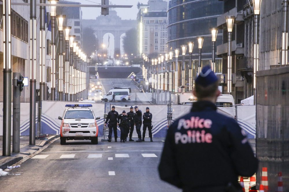 Polizisten am 23.3. in der Nähe der Metrostation Maelbeek