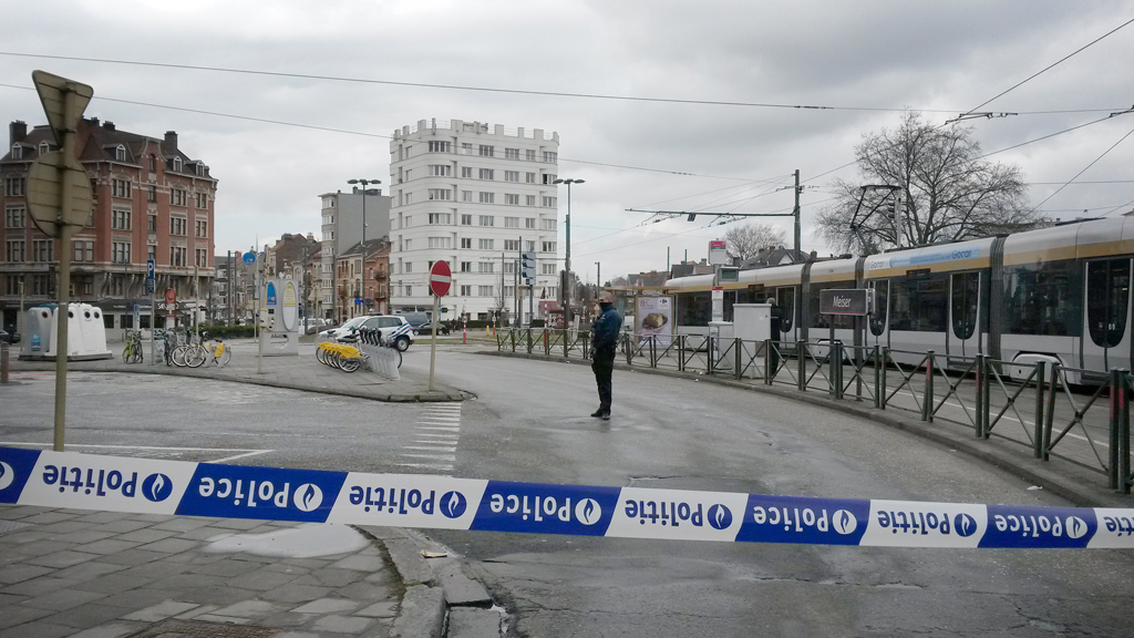 Polizeieinsatz am Meiser-Platz im Brüsseler Stadtteil Schaerbeek