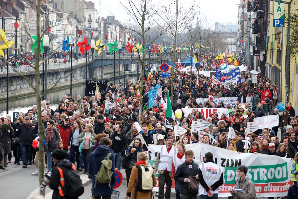 Großdemo in Brüssel für alternative Politik