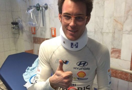 Neuville auf Twitter: Alles okay!