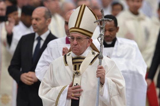 Papst Franzikus am Gründonnerstag bei der traditionellen Chrisam-Messe im Petersdom