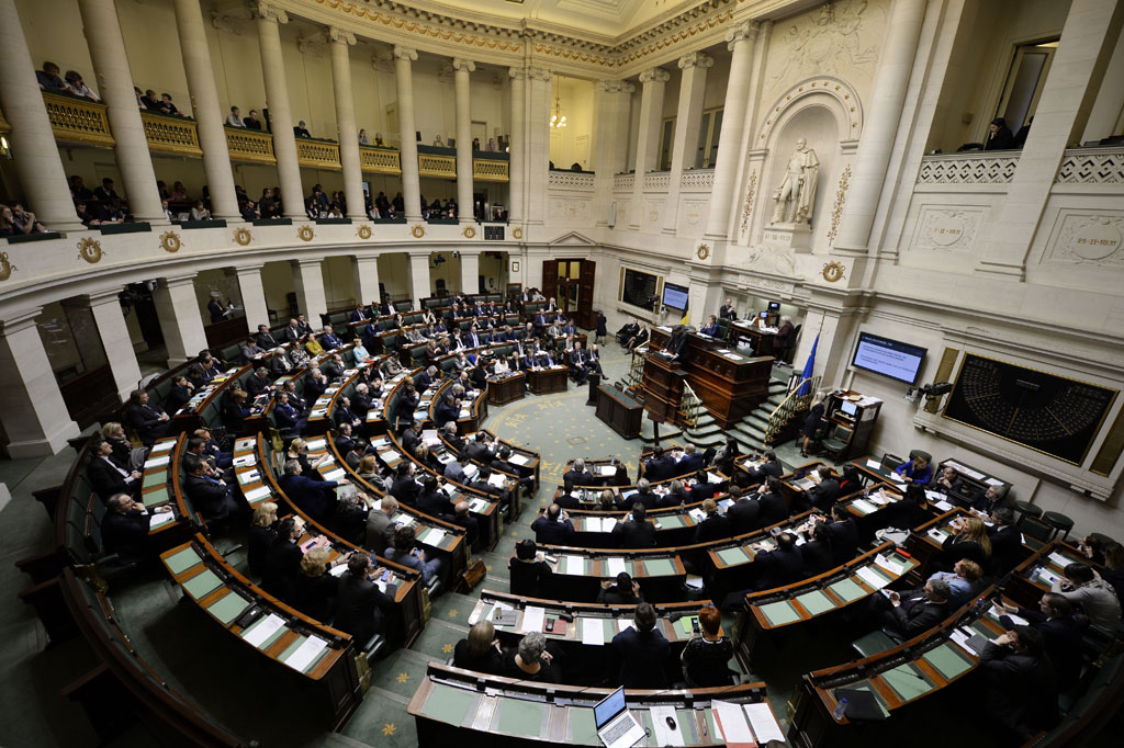 Am Donnerstag fand im föderalen Parlament die erste Plenarsitzung nach den Anschlägen von Brüssel statt