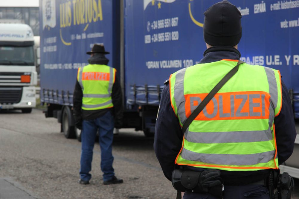 Grenzkontrolle der deutschen Polizei