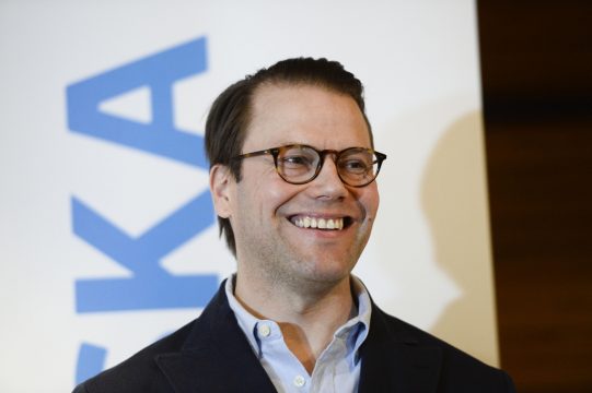 Schwedens Prinz Daniel strahlt vor Freude über dier Geburt des Sohnes (23.)