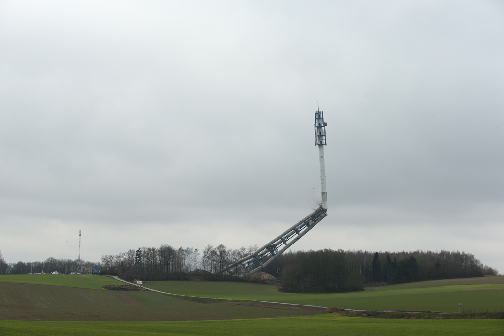 Proximus-Turm in Vedrin abgerissen