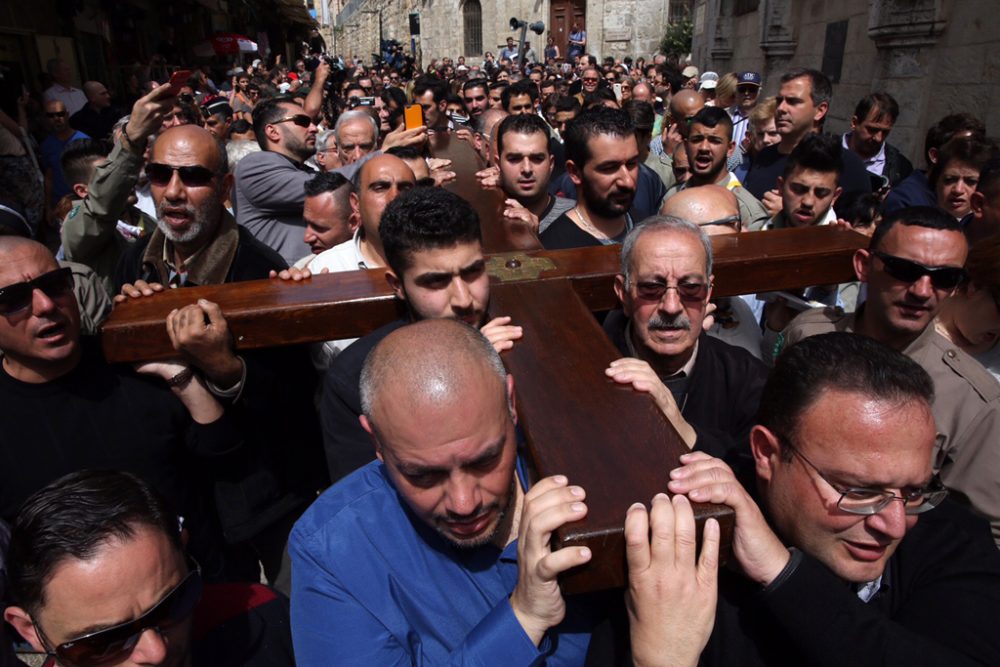 Einer der Höhepunkte der Osterfeierlichkeiten: Prozession durch die Via Dolorosa in Jerusalem