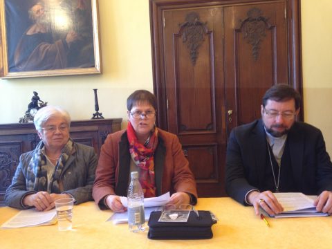 Wunderheilung einer Lehrerin aus Malmedy vom Vatikan anerkannt - Pressekonferenz in Malmedy