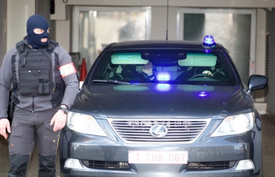 Mit Polizeieskorte wurde Abrini am Samstag zu seinem ersten Verhör gebracht