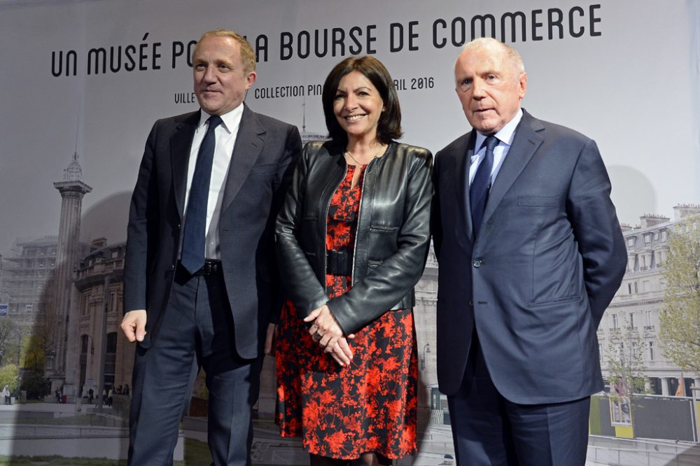 François Pinault (r.) mit seinem Sohn François-Henri und Bürgermeisterin Anne Hidalgo