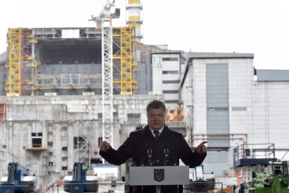 Präsident Poroschenko bei der Gedenkzeremonie an der Reaktorruine von Tschernobyl