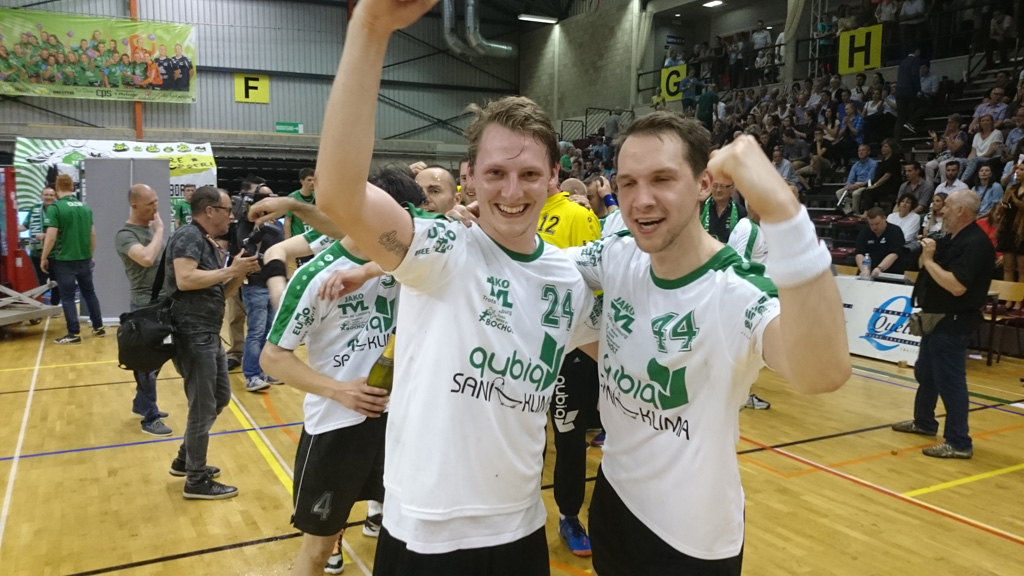 Damian und Bartosz Kedziora freuen sich über den Landesmeistertitel