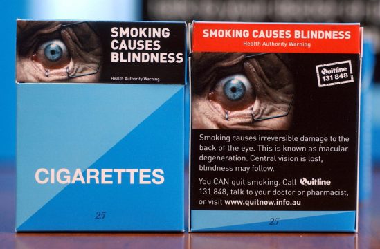 "Rauchen verursacht Blindheit"
