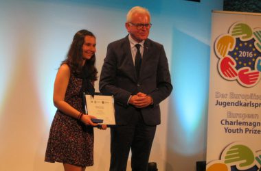 Jugendkarlspreis in Aachen verliehen - Charikleia Blougoura (l.)