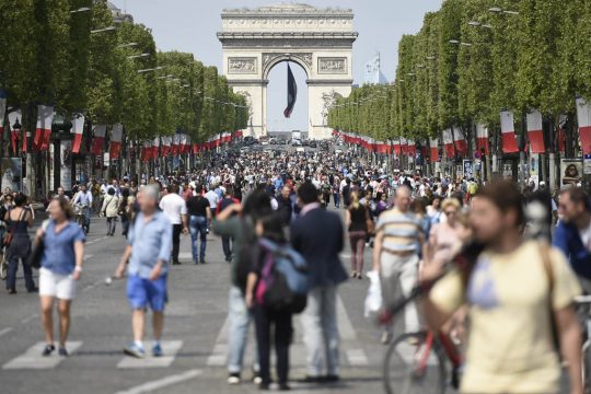 Champs Elysées erstmals autofrei
