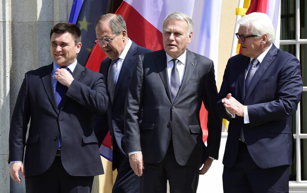 Pavlo Klimkin, Sergey Lavrov, Jean-Marc Ayrault und Frank-Walter Steinmeier vor der Villa Borsig in Berlin