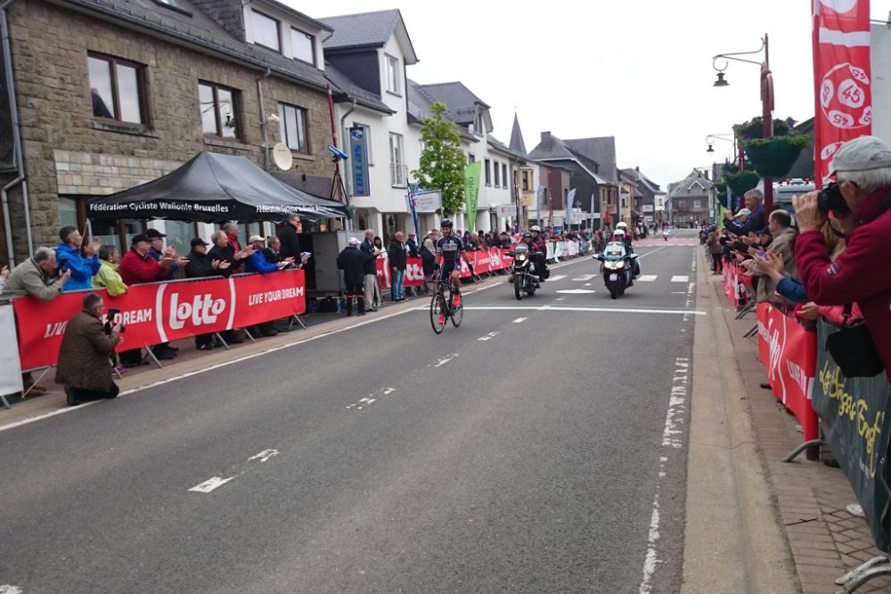 Elias Van Breussegem gewinnt die erste Etappe des Triptyque Ardennais