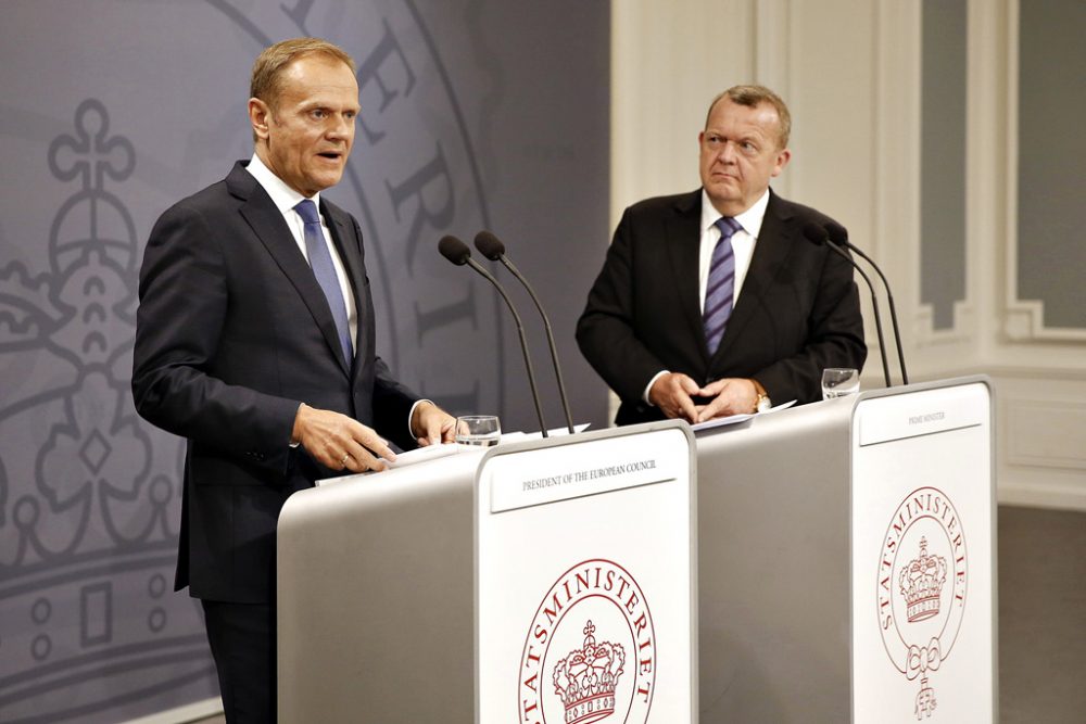 EU-Ratspräsident Donald Tusk mit dem dänischen Premier Lars Lokke Rasmussen