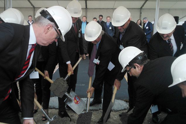 Grundsteinlegung für die neuen Produktionshallen von Audi in Brüssel (15.6.2016)