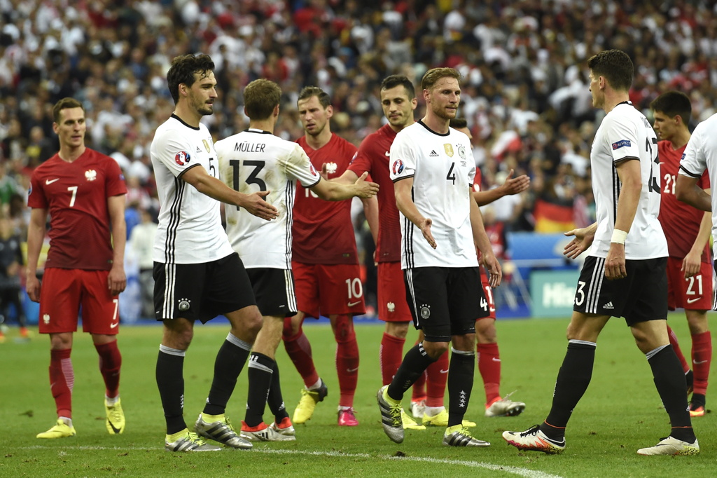 Deutschland und Polen haben beide 4 Punkte nach 2 Spielen in Gruppe C