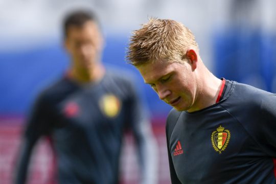 Kevin De Bruyne am 17.6.2016 konzentriert während des Trainings der Roten Teufel in Bordeaux