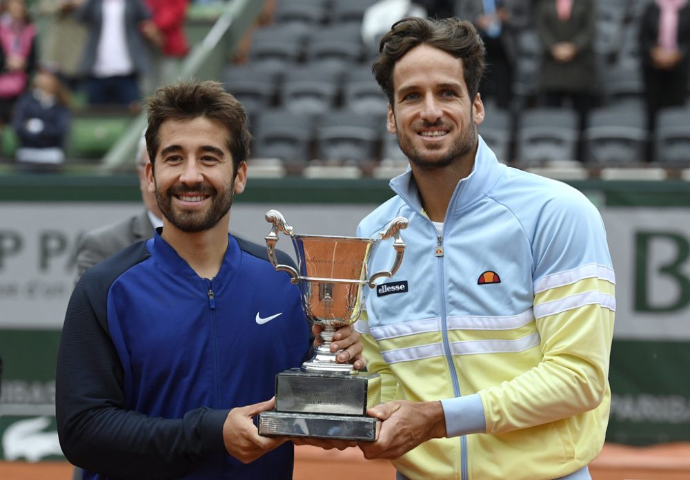 Feliciano Lopez und Marc Lopez freuen sich über den Sieg gegen Bob und Mike Bryan