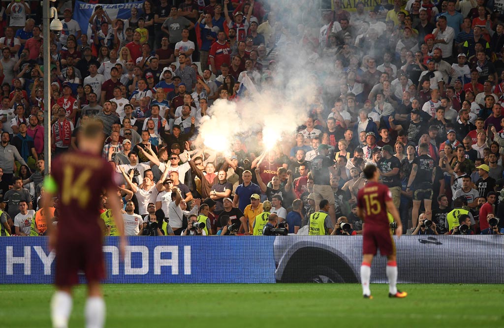 Ausschreitungen beim Spiel England - Russland