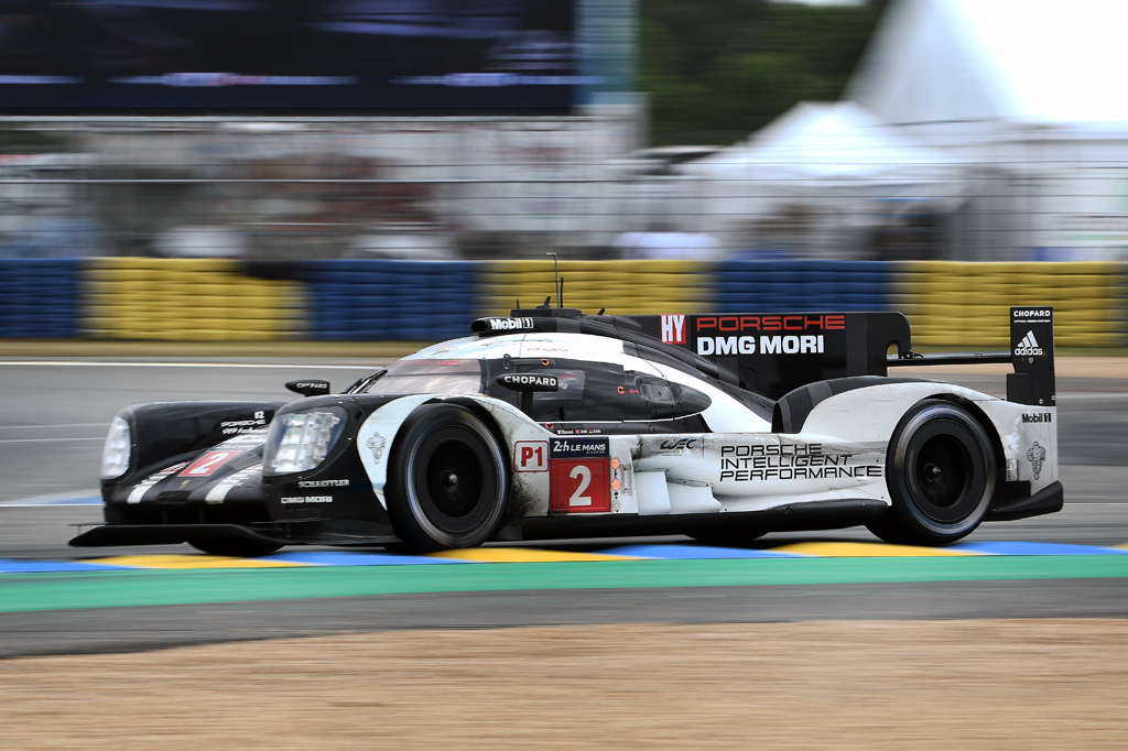 Porsche vor Toyota nach spannendem Finale in Le Mans