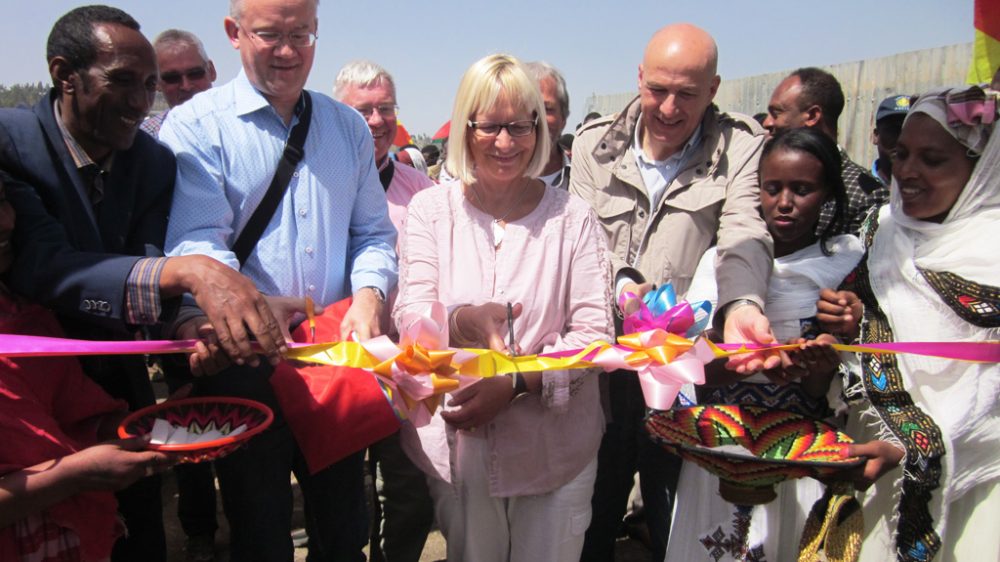 Einweihung der Schule Tulu Sertu