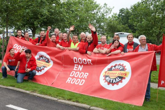 Auch bei Volvo Cars in Gent sind die Gewerkschafter von FGTB/ ABVV aktiv (24.6.2016)