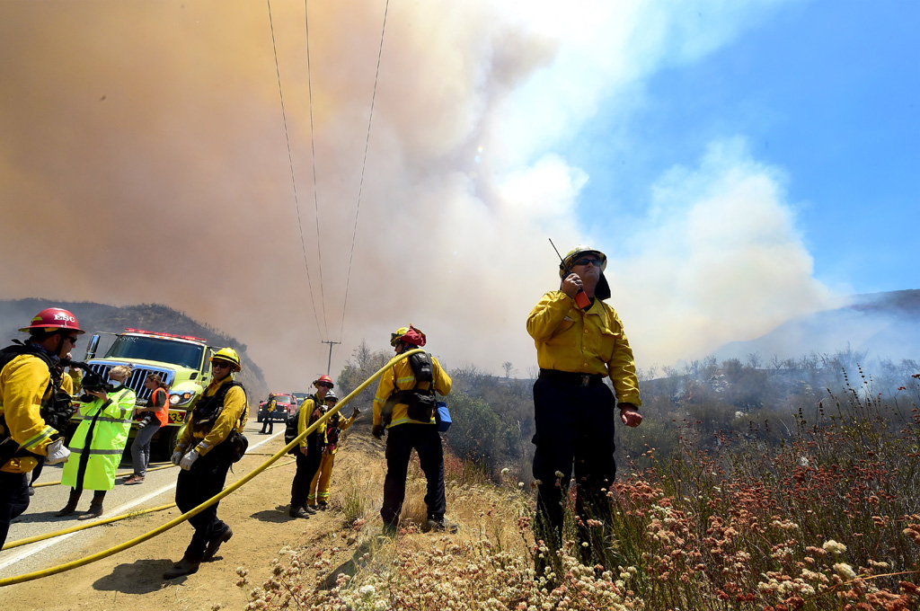 Dutzende Häuser durch Waldbrände in Kalifornien zerstört