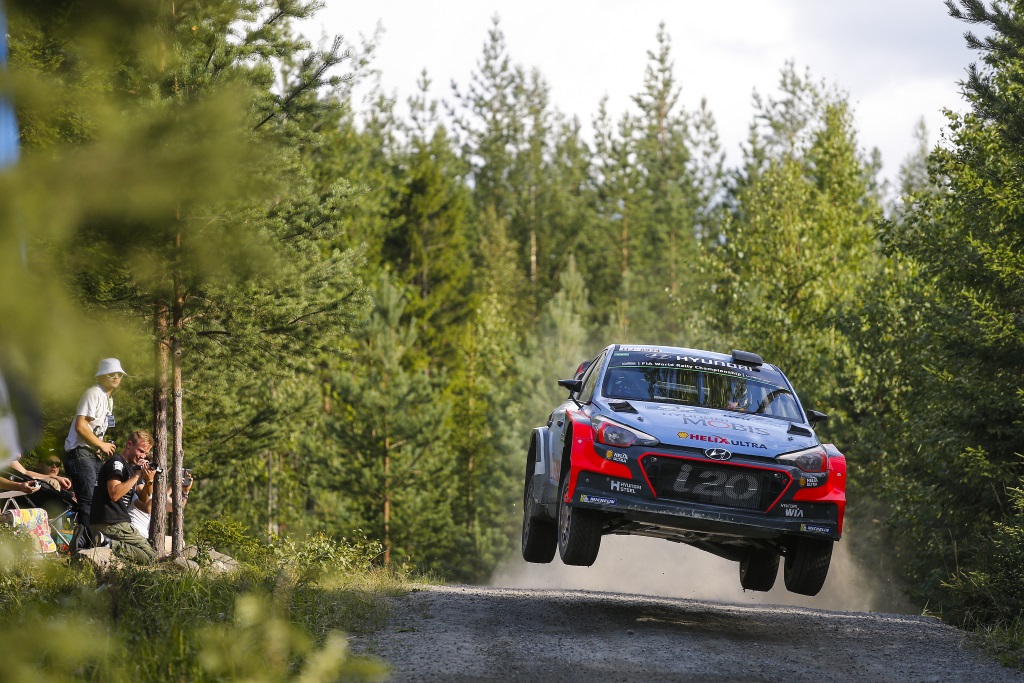 Thierry Neuville/Nicolas Gilsoul im Hyundai i20 WRC bei der Rallye Finnland