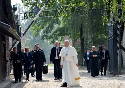 Papst Franziskus in Auschwitz