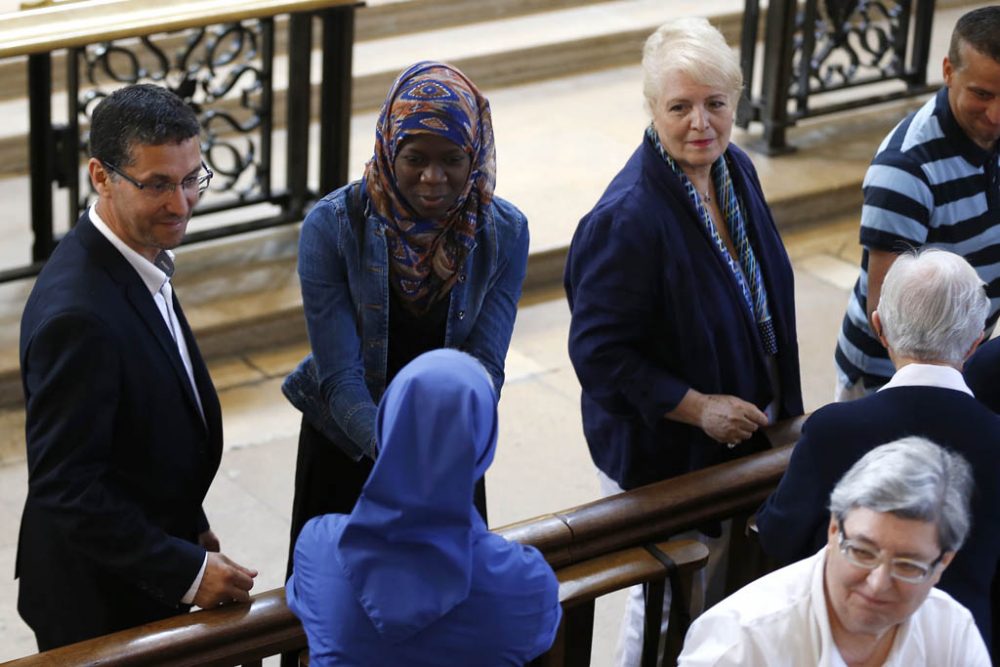 Muslime zeigen sich mit Christen solidarisch