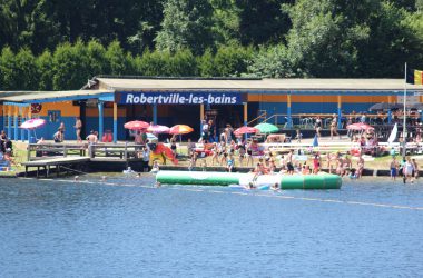 Badespaß am See von Robertville