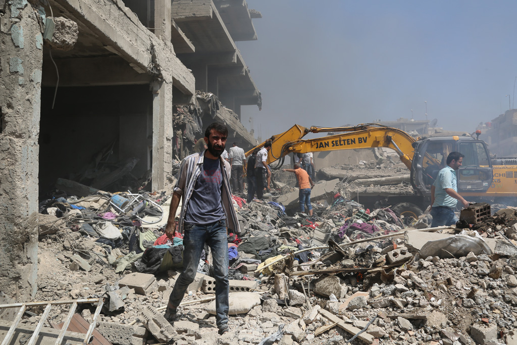 Mindestens 67 Tote nach IS-Vergeltungsanschlag in Syrien