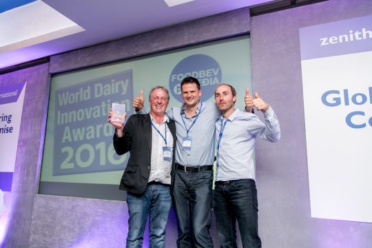 Die Fairebel-Verantwortlichen mit ihrem "World Dairy Innovation Award"