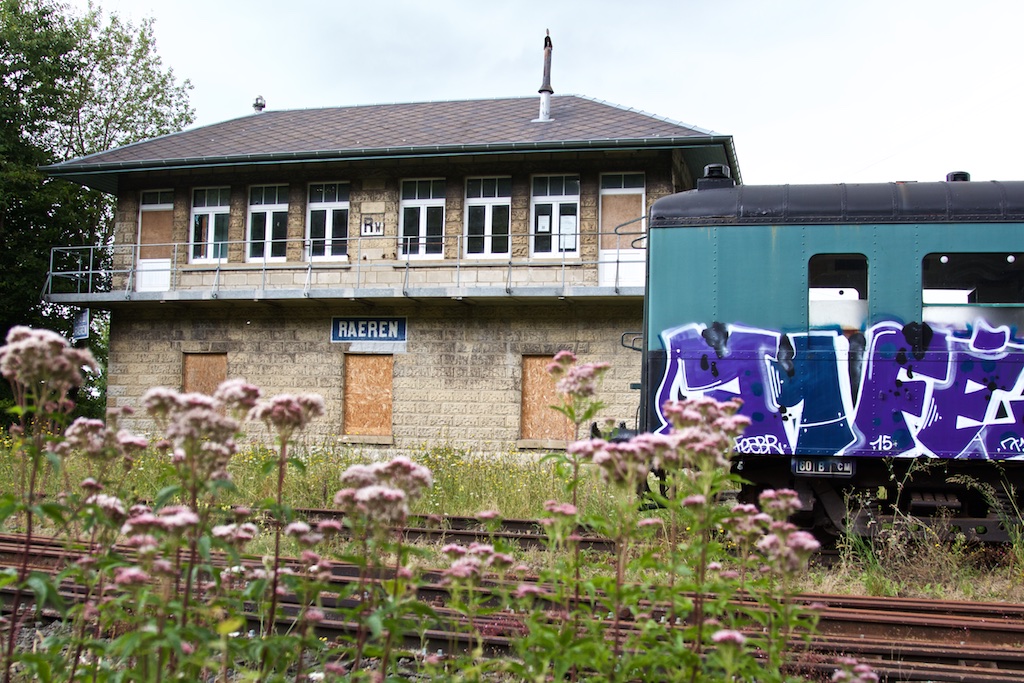 Derzeit steht das ehemalige Bahnhofsgebäude leer